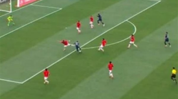 شوبير يتصدى لكرة خطيرة ويمنع هدفاً محققاً لمنتخب البرازيل في مرماه