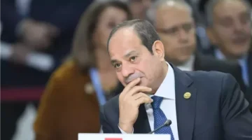 قراران جمهوريان بشأن قرض بقيمة 90 مليون دولار وحركة تشمل 36 سفيراً