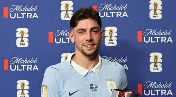 كواليس حرمان محمد العويس من جائزة أفضل لاعب لصالح فيدي فالفيردي
