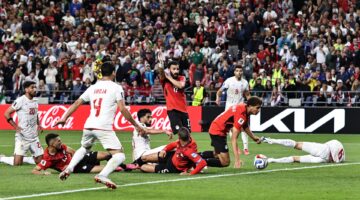 كيف قادت تقنية الفار وقفاز شوبير منتخب مصر لنصف نهائي ملحمة إيران؟