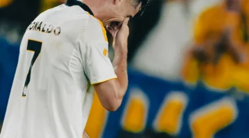لماذا بكت عيون كريستيانو رونالدو فرحاً في ذاكرة نادي النصر السعودي؟
