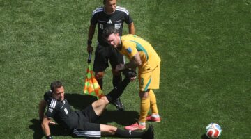 ماذا يحدث إذا أُصيب الحكم في كأس العالم بعد واقعة مباراة أمريكا وأستراليا؟