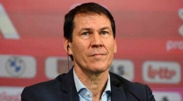 مدرب بلجيكا يشيد بأداء الحارس المصري ويؤكد صعوبة مواجهة منتخب مصر أمام فريقه