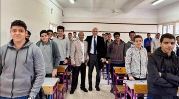 مطالبات أولياء أمور ببدء دخول طلاب الثانوية العامة مبكرا لإجراء التفتيش