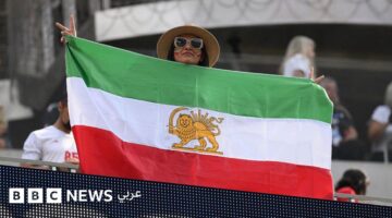معضلة مشجعي إيران في كأس العالم: بين رغبة الفوز وكراهية الجمهورية الإسلامية