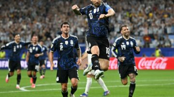 ميسي يدون تاريخاً جديداً بتحطيم رقم قياسي صمد لعقود في المونديال
