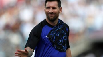 ميسي ينضم لنادي المليارديرات ويحل ثانياً خلف كريستيانو رونالدو في القائمة العالمية