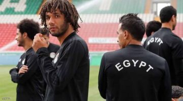 نجم منتخب مصر يحتفل بعقيقة ابنه وسط حضور زوجته المغربية الثانية