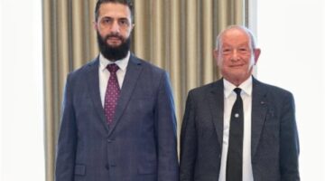 نجيب ساويرس يعلق على المقارنة بين أحمد الشرع ومحمد مرسي بعد زيارة دمشق