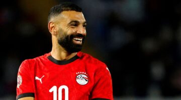هل تحولت مركزية محمد صلاح إلى عبء فني يعيق أداء منتخب الفراعنة؟