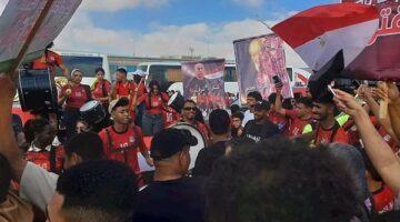 استقبال جماهيري حاشد لمنتخب مصر في العلمين بعد انتهاء مشوار المونديال
