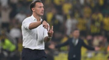 الأهلي يبدأ مفاوضات مع مدرب برتغالي عقب استقالة ماتياس يايسله من منصبه