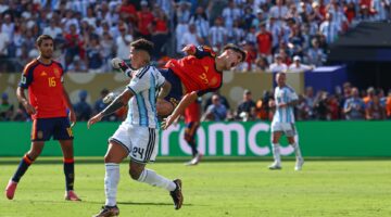 انتقادات لاذعة تلاحق المنتخب الأرجنتيني بسبب تصرفات مثيرة للجدل بعد نهائي المونديال