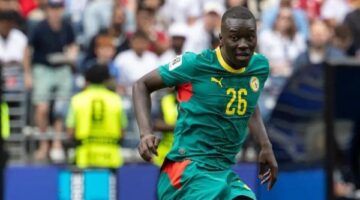 باب جايي يعلن اعتزاله اللعب دولياً مع منتخب السنغال في انتظار التغييرات