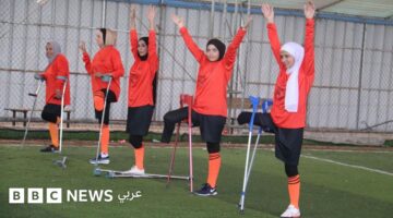 تأسيس أول فريق كرة قدم نسائي للمبتورين في قطاع غزة يثير التفاعلات