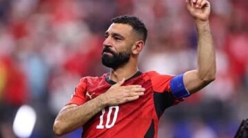 تشييع جثمان عمة محمد صلاح إلى مثواها الأخير في مسقط رأسها بنجريج