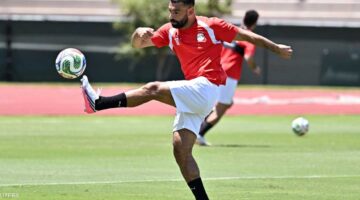 حسام حسن يلمح لغياب محمد صلاح عن مواجهة أستراليا بسبب مخاوف الإصابة