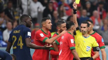 حملة مغربية غاضبة ضد تحيز التحكيم قبل مواجهة فرنسا بذكريات مونديال 2022