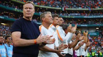 رونالد كومان يغادر منصبه كمدير فني لتدريب المنتخب الهولندي بشكل مفاجئ