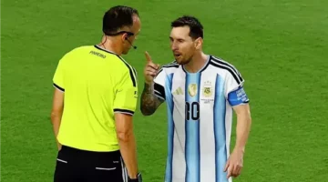 شبكة تحكيمية عالمية تفتح النار على حكم مباراة الأرجنتين وسويسرا بالمونديال