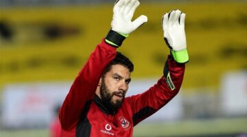 شريف إكرامي يغادر الملاعب بعد مسيرة دامت 30 عاماً برسالة مؤثرة