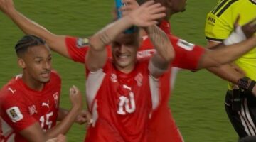 قرار تحكيمي مثير يشعل مواجهة الأرجنتين وسويسرا بعد انهيار إيمبولو واعتراض تشاكا