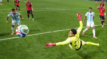 كاسباروف ينتقد تحيز فيفا للنجوم بعد خسارة المنتخب المصري في البطولة
