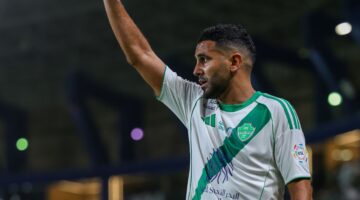 كواليس اتهام الأهلي بالغدر في أزمة فسخ عقد النجم الجزائري رياض محرز