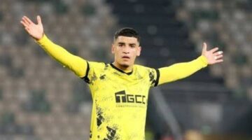مدرب سفيان بن جديدة يكشف عن توقعاته لمستويات اللاعب مع النادي الأهلي