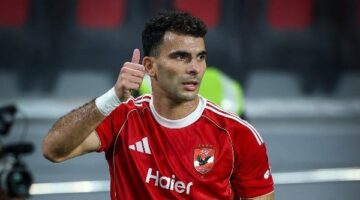 والد زيزو ينهي التكهنات حول إعارة اللاعب أو تخفيض عقده مع الأهلي