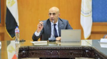 وزارة التعليم تلاحق متداولي صور امتحان التاريخ على جروبات شاومينج لاتخاذ إجراءات قانونية