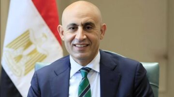 وزير التعليم يراجع نتائج 231 طالبًا بفاقوس ويتوعد مروجي شائعات التلاعب بالدرجات
