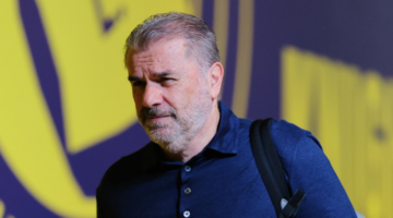 آنج يمنح الضوء الأخضر لرحيل 4 لاعبين عن صفوف فريق النصر