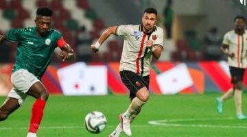 الاتفاق يباغت الرياض بهدفين وطرد في شوط أول ناري بالدوري السعودي