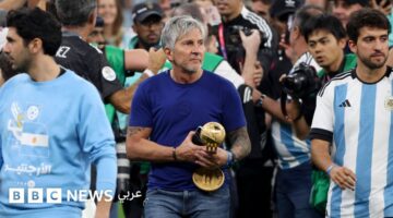 الوسط الرياضي يواسي ميسي بعد فقدان والده في ظل حالة حزن واسعة