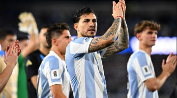 باريديس يهاجم حكم مباراته ضد برشلونة بسبب واقعة اصطدامه باللاعب الشاب جافي