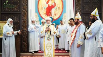 بدء الصلاة في كنيسة السيدة العذراء ومارجرجس والأمير تادرس بمدينة العلمين الجديدة