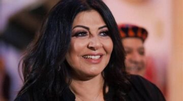 تفاعل متبادل بين هالة صدقي وغادة عبد الرازق في احتفالية عيد العذراء
