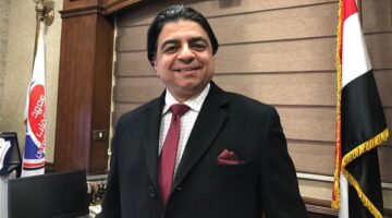 جمال شعبان يثير الجدل بتعليقه على رقص لجين خليفة مع عمرو دياب