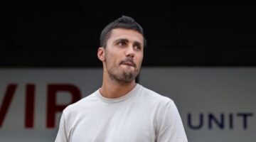 رودري يجري الفحوصات الطبية تمهيداً لحسم صفقة انتقاله إلى صفوف نادي برشلونة