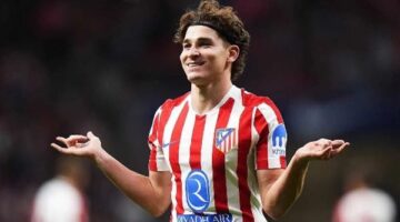 سيميوني يحسم مصير ألفاريز مع أتليتكو مدريد بعد أنباء رحيله عن الفريق