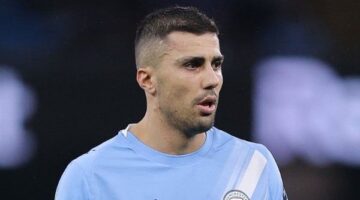 عرض بـ 70 مليون يورو يضع مستقبل رودري داخل مانشستر سيتي في مهب الريح