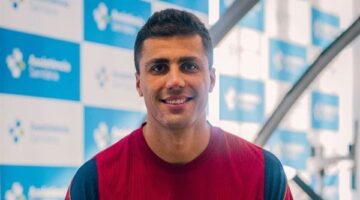 كارليس بويول يصف صفقة رودري بأنها الأفضل للاعب وسط في العالم