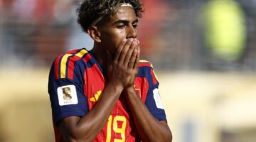 لامين جمال يكشف كواليس الساعات الأخيرة لمنتخب إسبانيا قبل نهائي المونديال المرتقب