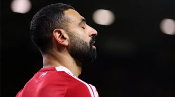 محمد صلاح يوافق على عرض ضخم للانتقال إلى نادٍ سعودي شهير