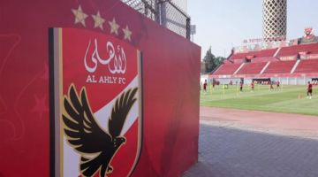 منشور صادم من أشانتي كوتوكو يثير غضب جماهير الأهلي حول لقب نادي القرن