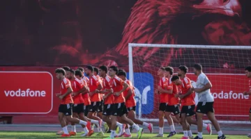 موعد مشاهدة مباراة الأهلي ضد زد إف سي في الدوري المصري الممتاز