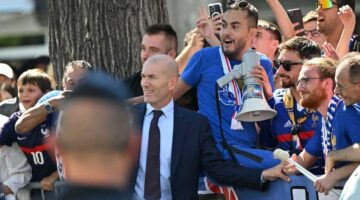 نفاد تذاكر المباراة الأولى لزيدان مع المنتخب الفرنسي في وقت قياسي