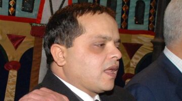 وفاة شقيق محمد هنيدي وتوجيهات عاجلة من شعبة المصورين بشأن تغطية الجنازة