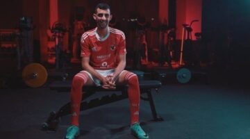 يوسف بلعمري يتوجه إلى النمسا للخضوع لجراحة الرباط الصليبي بعد إصابته بالأهلي
